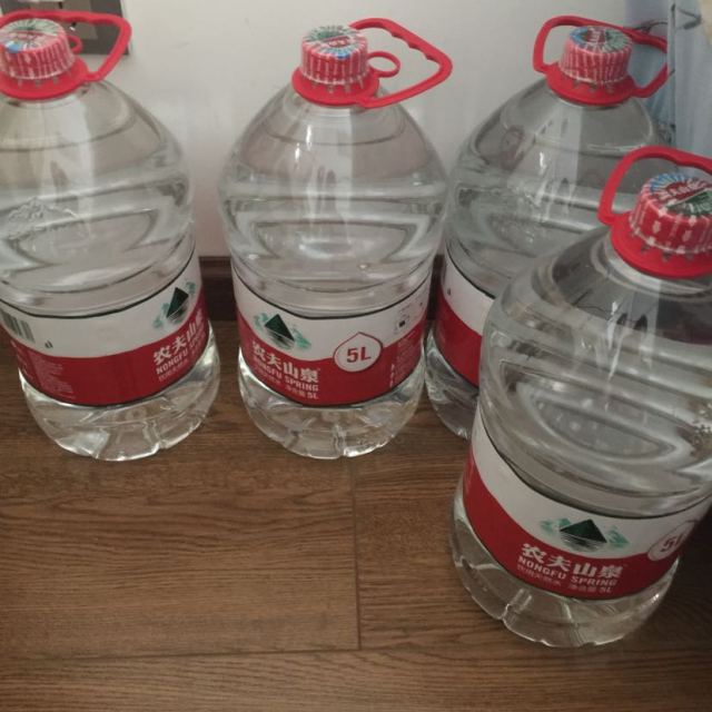 农夫山泉天然饮用水5l4整箱装