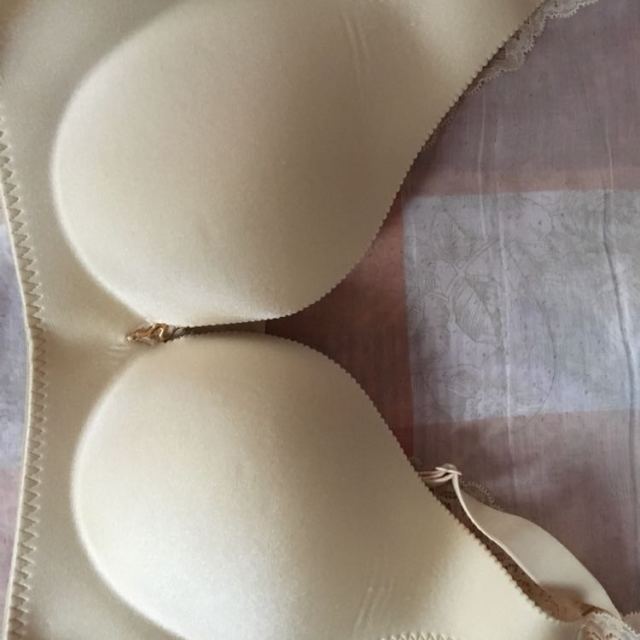 时尚舒适光面无痕一片式文胸性感聚拢内衣dyk5107 淡金色 85b商品评价