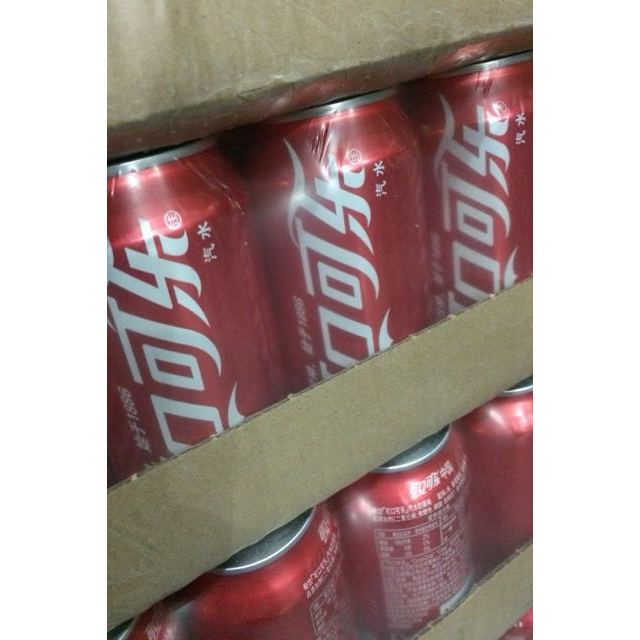 可口可乐(cocacola)汽水 330ml*24听装 箱装饮料(新老包装随机发货)