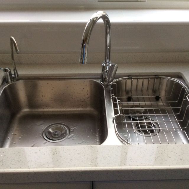 moen/摩恩 水槽双槽304不锈钢厨房水槽套餐加厚洗菜盆洗碗厨盆 28116