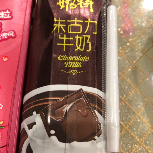蒙牛奶特朱古力口味牛奶243ml12盒