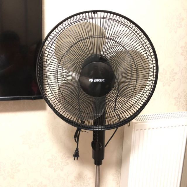 格力gree电风扇fd4009wg家用节能落地扇台式扇立式扇三叶落地扇机械款