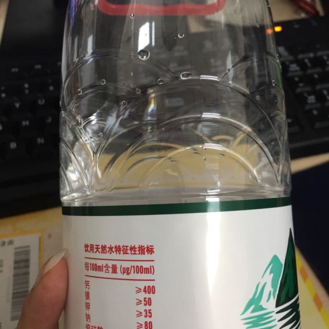农夫山泉天然水1.5l*12箱装 家庭用水 饮用水高清大图|实物图
