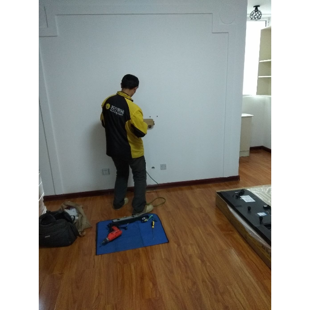 43吋-55吋彩电挂式安装服务-含普通挂架(卡密)电视安装师傅辛苦了