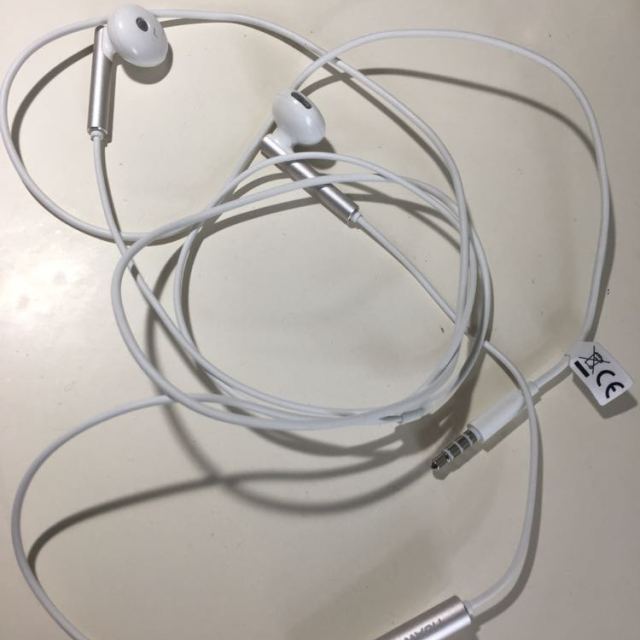 华为huaweiam116半入耳式三键线控带麦金属版白色有线耳机