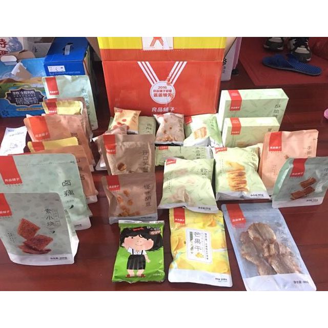 > 【良品铺子】玫瑰茄干108g*1袋 西梅蜜饯果干果脯 休闲零食商品评价