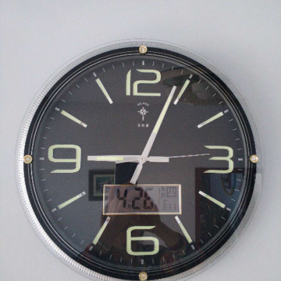 北极星(polaris) 高档万年历lcd液晶石英钟夜光静音客厅挂钟简约现代