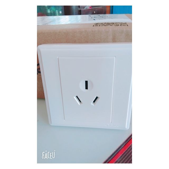 opple86型电工面板墙壁开关插座3孔安全灵犀系列16安三孔z