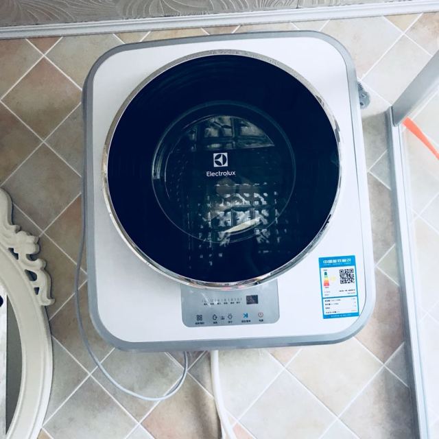 伊萊克斯electroluxewf7302dw3公斤小型壁掛式洗烘一體迷你滾筒洗衣機