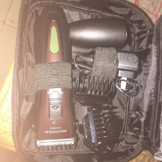 【24小时内发货 】飞科fc5902儿童理发器电推剪成人小孩通用理发剪电