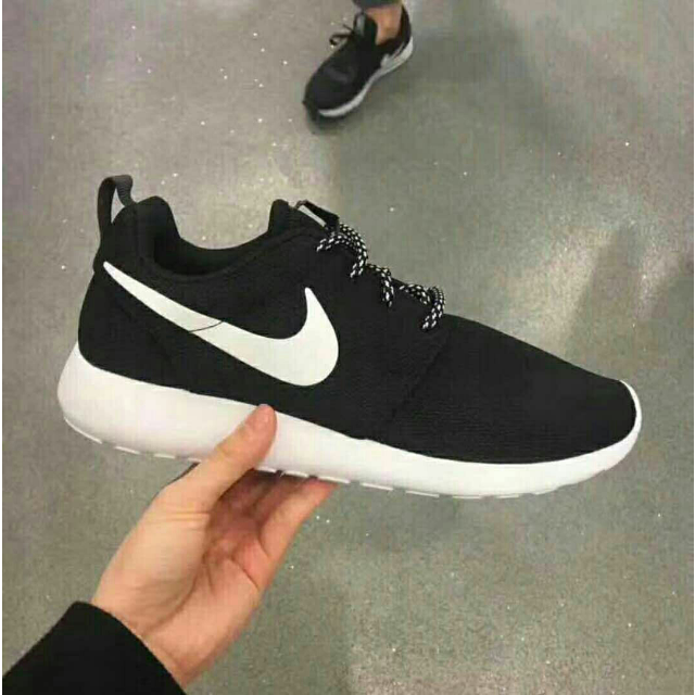 nike耐克男鞋tanjun男子运动鞋经典黑白休闲鞋812654812654011黑白42