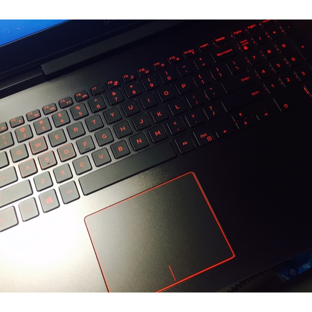 戴尔(dell) 灵越游匣7577-1745b 15.