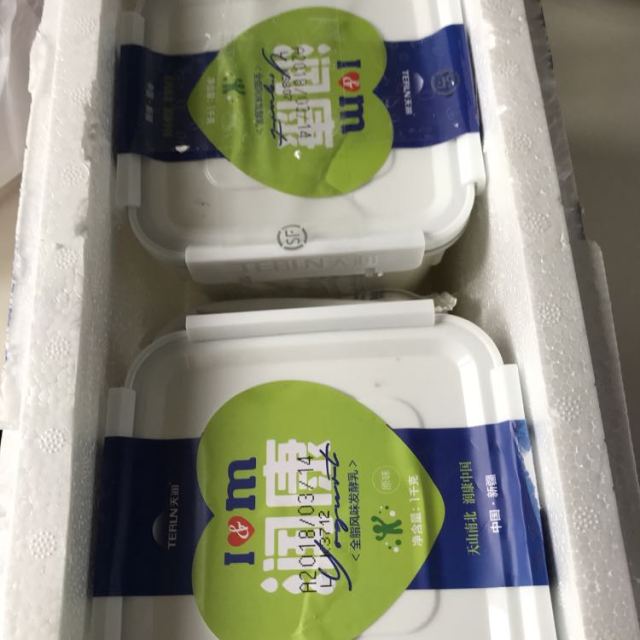 天润方桶酸奶的盒子图片