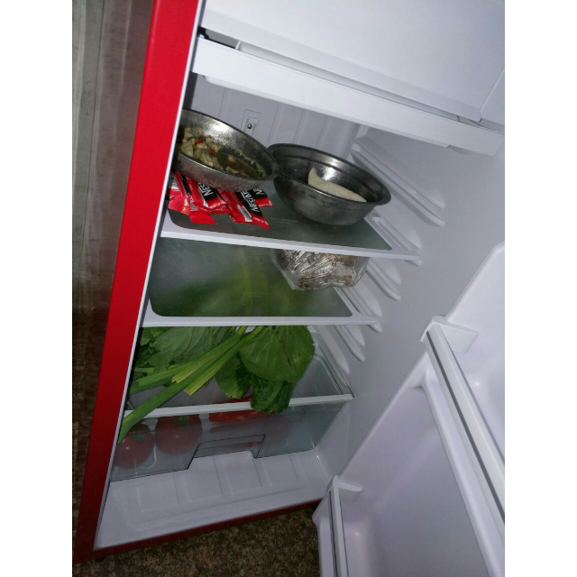 东宝(dobon)bc-92r 92升 单门小冰箱 迷你小型冰箱 时尚复古 酒店公寓