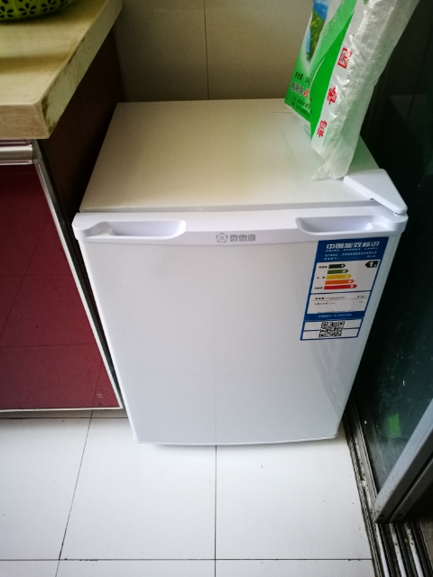 香雪海xiangxuehai bc-68 68升 单门冷藏小冰箱 冷藏微冷冻(雪山白)