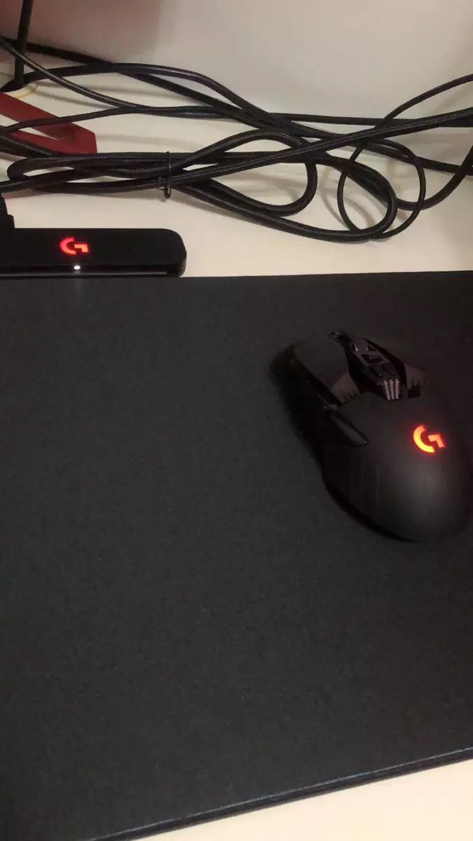 罗技(g) powerplay 无线充电鼠标垫 g903 g703鼠标垫 rgb powerplay g
