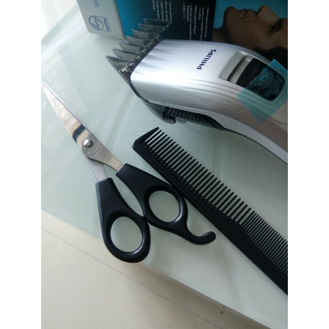 > 飞利浦理发器qc5130 成人儿童充电电推剪 电动剃头刀家用电推子商品