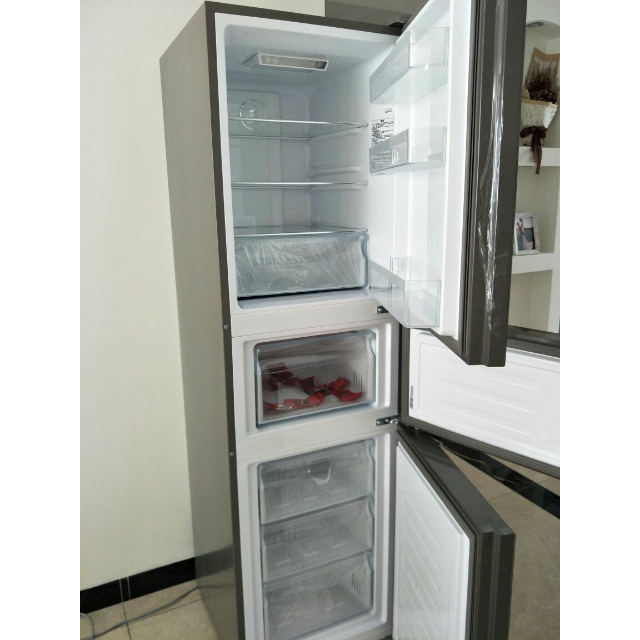 海尔(haier)bcd-220wdgc 220升三门冰箱 干湿分储 中门宽幅变温 低温