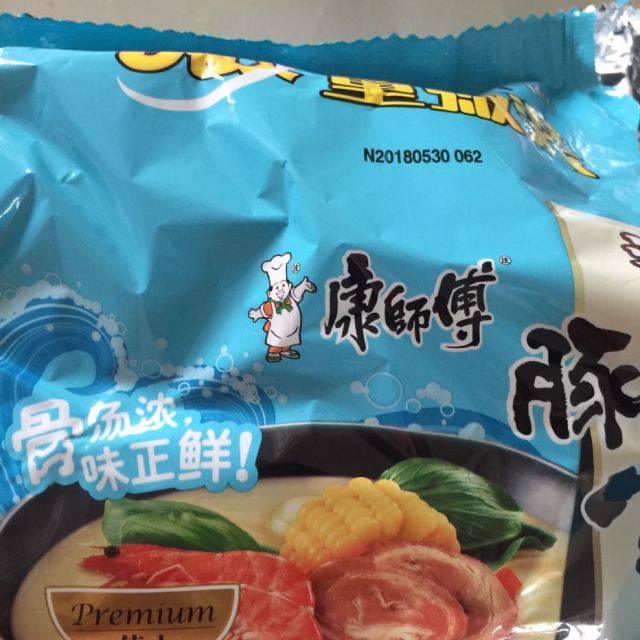 康师傅熬制高汤海鲜豚骨面五连包方便食品方便面夜宵汤面春运郊游宅男