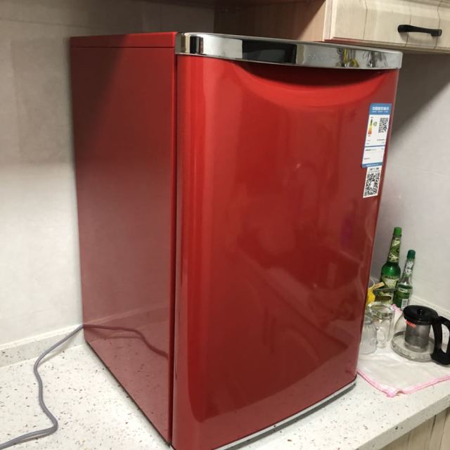 东宝dobonbc72r72l网红冰箱单门迷你小型冰箱家用宾馆冰箱面膜化妆品