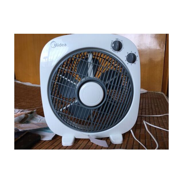 美的midea电风扇转页扇kyt3015aw宿舍台式鸿运扇家用台扇12寸电扇