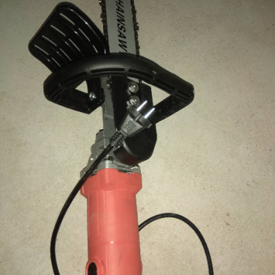 一般的角磨机只需简略改造就能制造成一款饲料破坏机