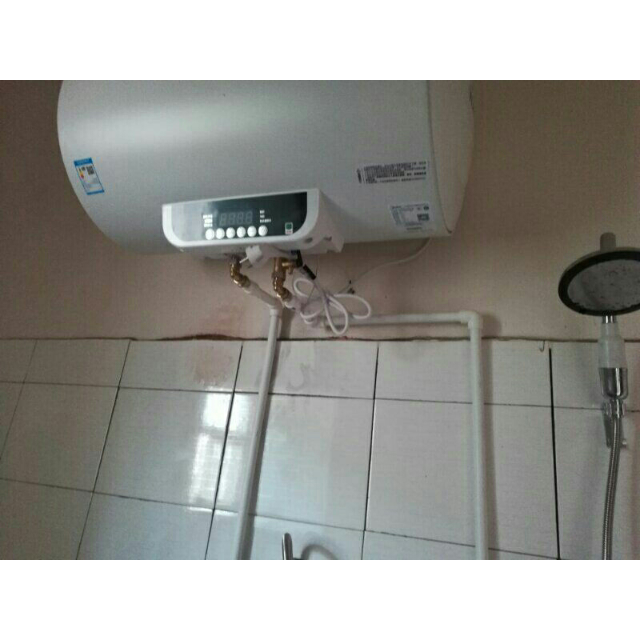 美的midea80l家用电热水器f8021wb1e遥控2100w速热e增容一级能效无线