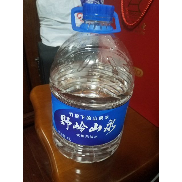 野岭山泉天然弱碱性4l4桶泡茶煲汤水大瓶整箱