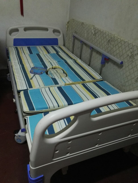 王太医 护理床加宽病床家庭瘫痪病人老人康复侧翻身带孔防褥疮多功能