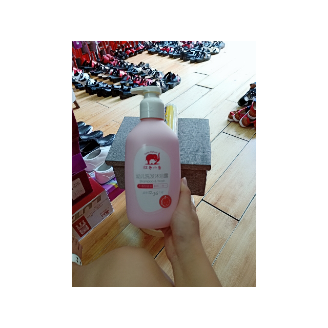 > 红色小象幼儿洗发沐浴露530ml宝宝洗发沐浴二合一保湿洗发水沐浴