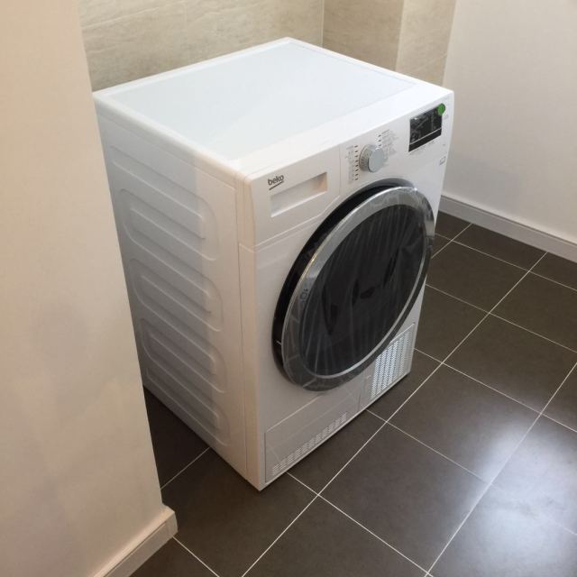 倍科bekodcy7402gxb17公斤全自动滚筒干衣机烘干机冷凝式干衣机欧洲