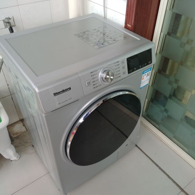 博伦博格blombergwnf80222js8公斤全自动家用节能滚筒智能洗衣机月光
