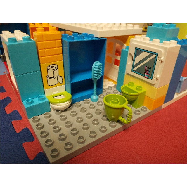 > lego乐高 duplo得宝系列 温馨家庭10835商品评价 > 乐高就是好玩啊