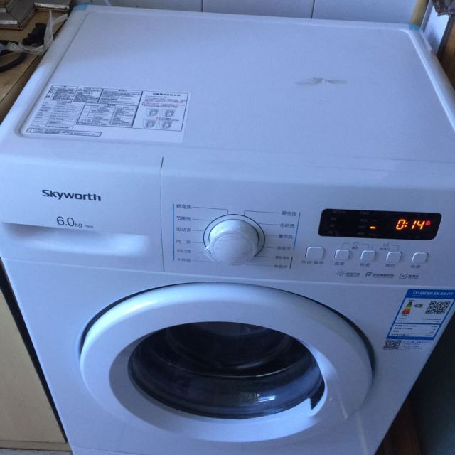 创维(skyworth)f60a 6公斤全自动滚筒洗衣机12种洗涤模式 led大显示屏