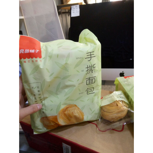 良品铺子糕点手撕面包330g袋装休闲零食