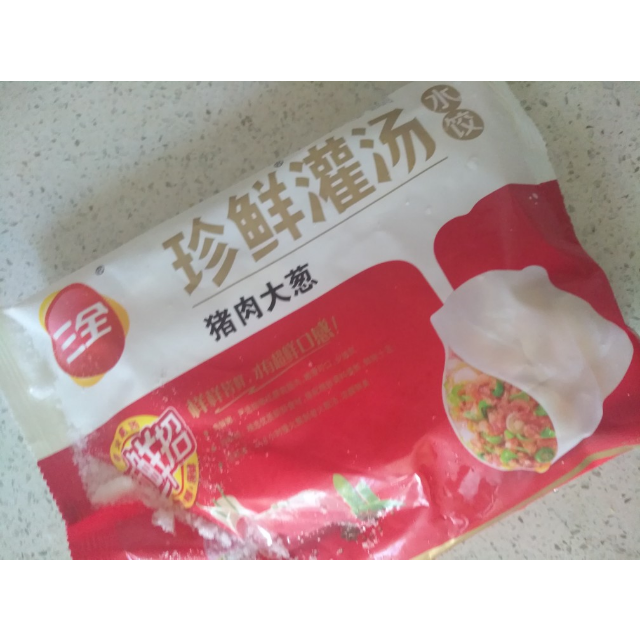 > 三全 珍鲜灌汤水饺 猪肉大葱口味 450g(约30个)速冻水饺 鲜味十足