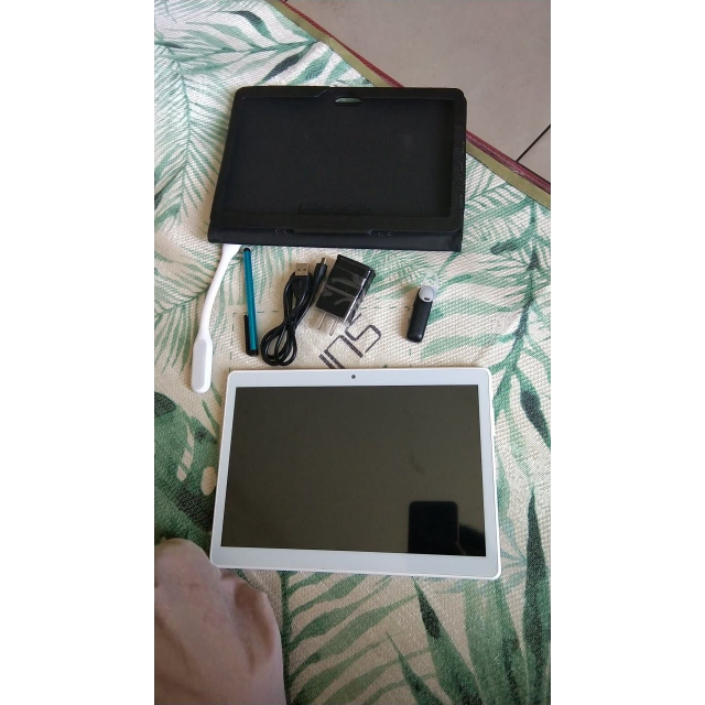 uniscom紫光电子mz6532g101英寸通话平板电脑八核wifi手机4g香槟金