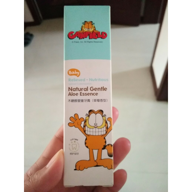 加菲猫garfield婴儿木糖醇婴童牙膏草莓香型40g婴儿防蛀牙无氟牙膏
