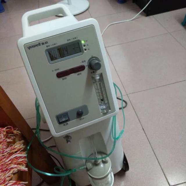 鱼跃(yuwell) 3l升制氧机9f-3w带雾化 老人医用级家用吸氧机氧气机