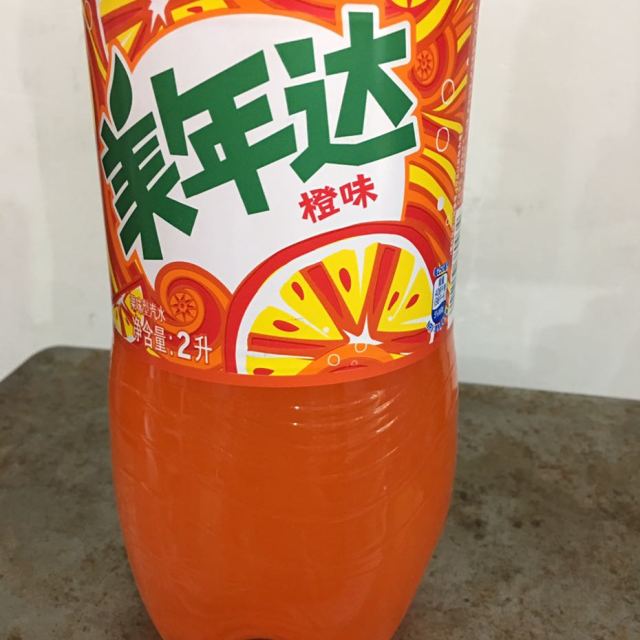 百事可乐美年达橙味汽水2l6瓶箱装碳酸饮料