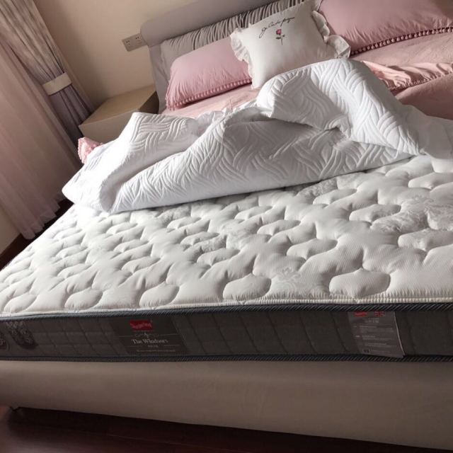 温莎王朝 180*200cm乳胶床垫产品包装防护很好,运-苏宁易购