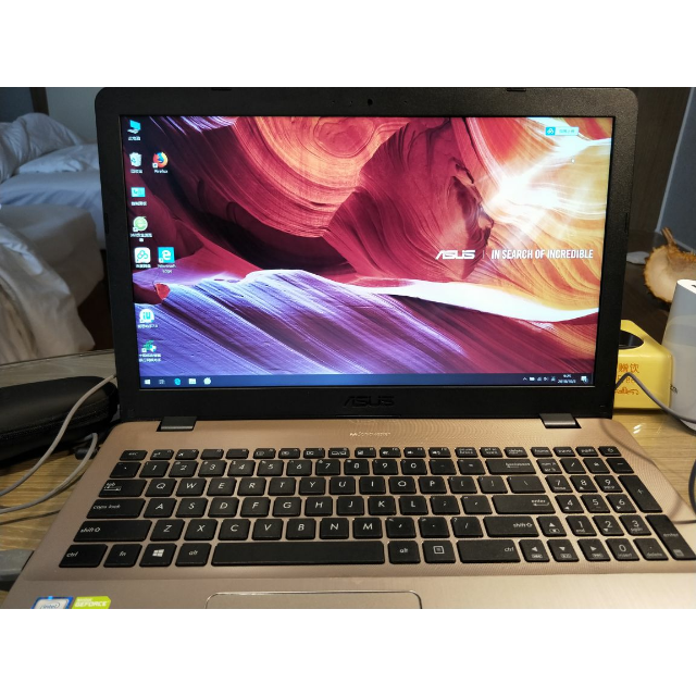 asus/华硕顽石五代fl8000uf8550 八代四核i7-8550u 8g 128g固态 1t 2g