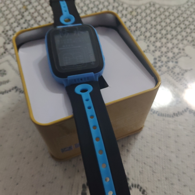 领志lingzhi 4g联通移动深度防水专用触屏款 儿童电话手表 智能远程