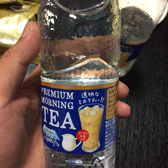 suntory三得利透明奶茶550ml奶茶味饮用水日本进口透明饮料瓶装
