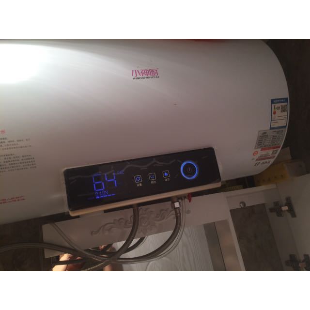 小神厨xiaoshenchu50升r530电热水器3000w防电墙触摸遥控预约加热