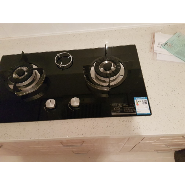 > 华帝厨电套餐e660ah b866b1商品评价 > 师傅很认真帮忙安装,.