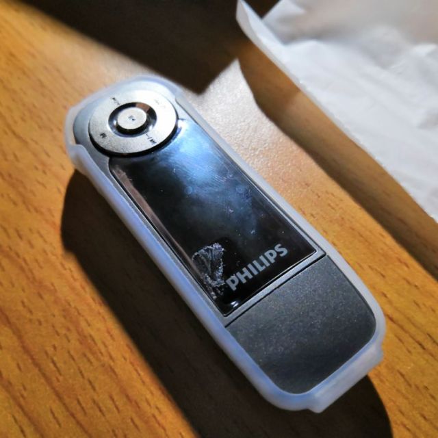 飞利浦新款sa1208mp3 显歌词 无损音乐播放器 运动背夹 英语学习随身