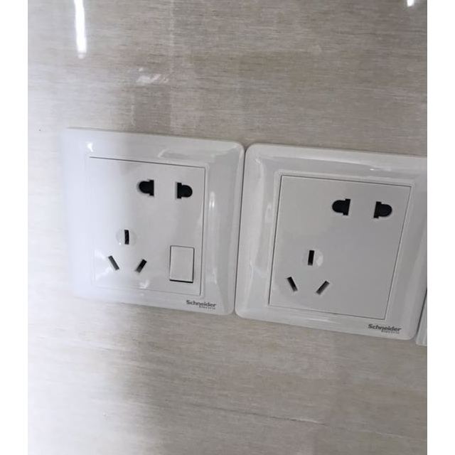 睿意白 错位一开五孔插座 斜一开五孔插座 错位一开五孔 错位一开五孔