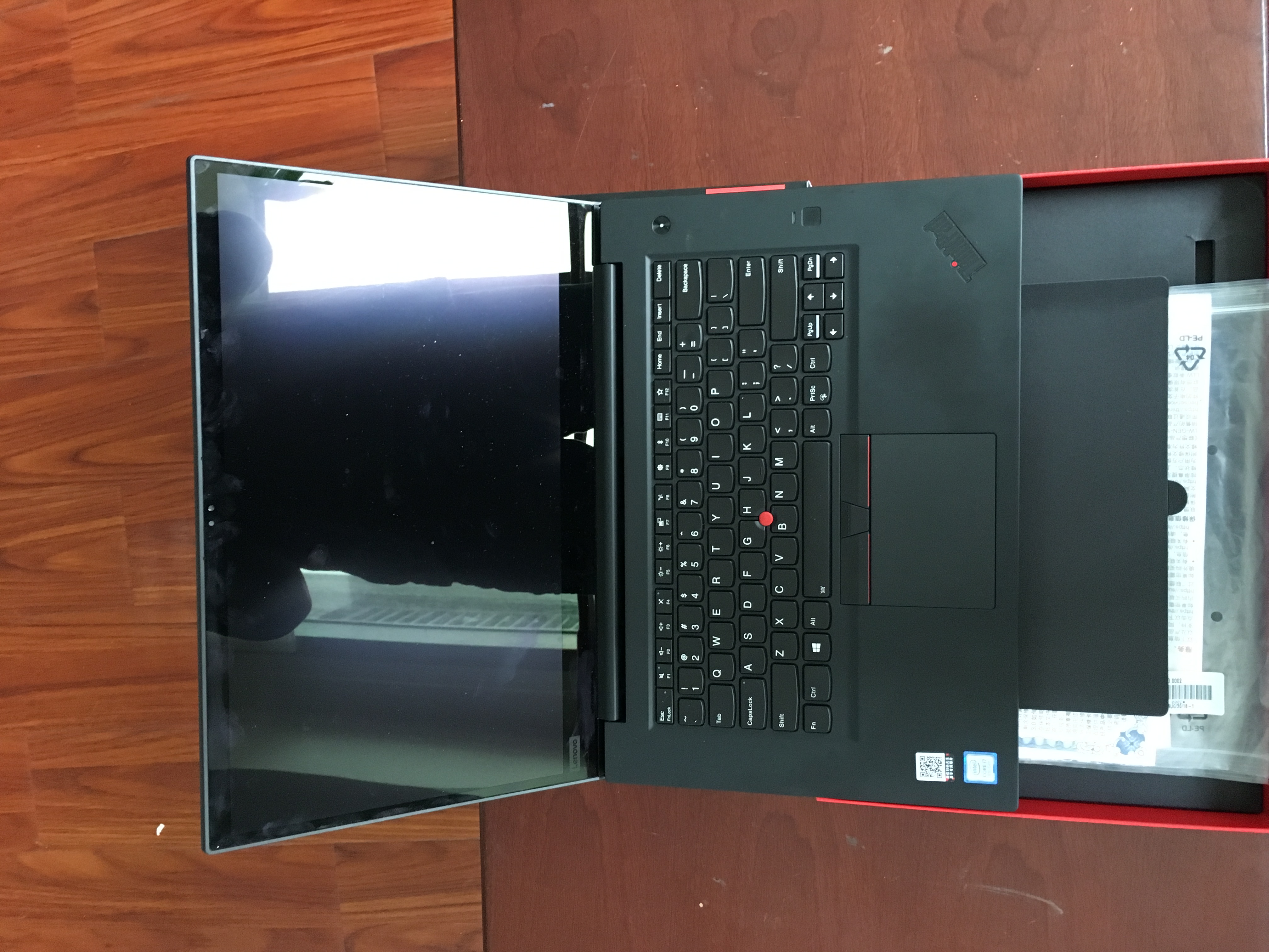 联想thinkpad x1 extreme 隐士02cd 六核i7-8750h 16g内存512gb固态