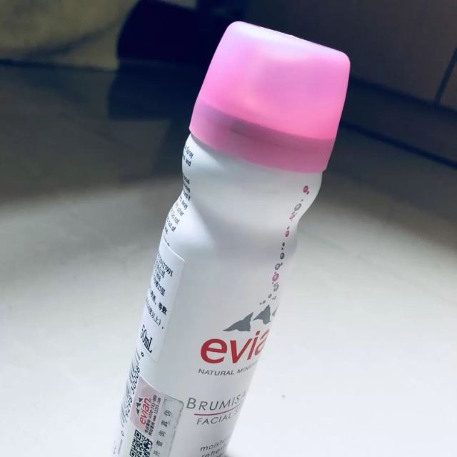 > evian依云天然矿泉水喷雾保湿补水50ml 清爽滋润 各种肤质通用商品